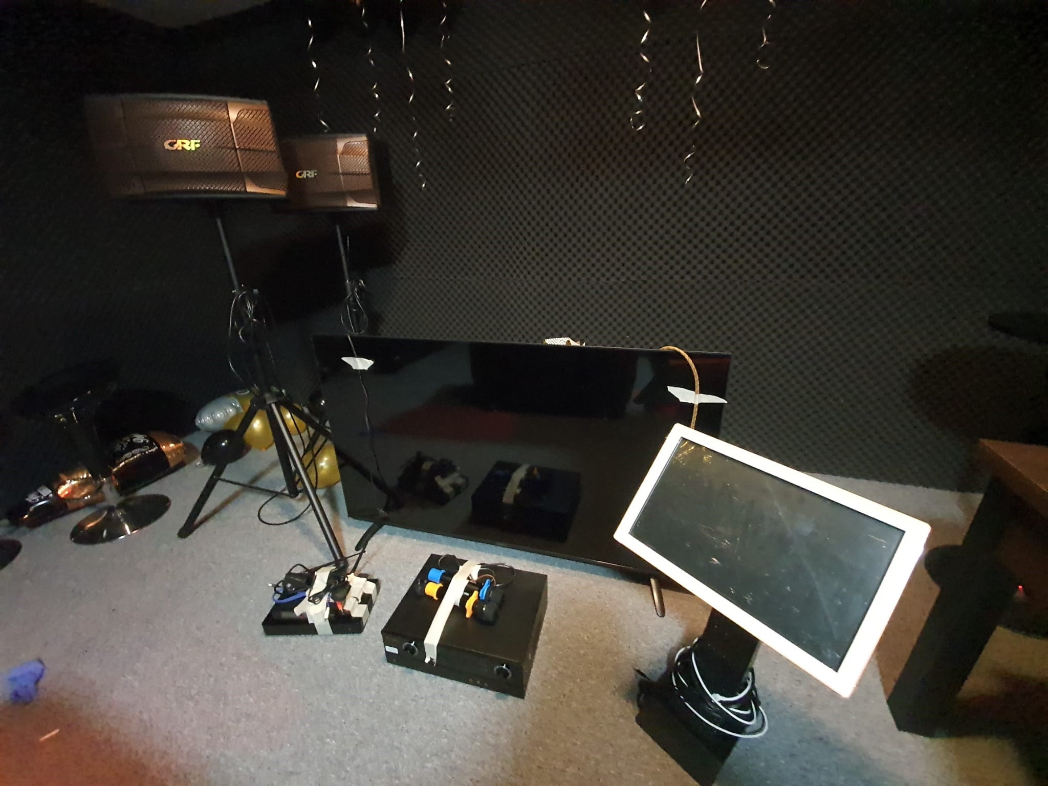 20210718_thirty-nine_persons_under_inv_in_police_op_against_unlicensed_pub_entertainment_outlets_3