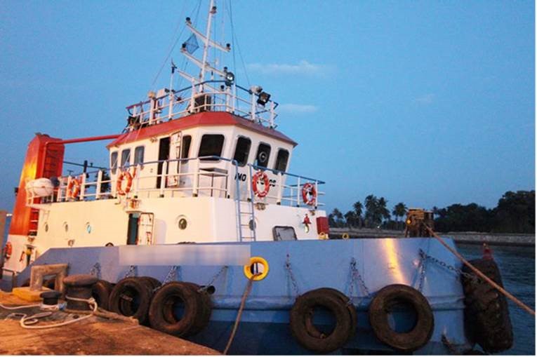 20200813_eight_men_arr_foor_smuggling_of_duty-unpaid_cig_pcg_1