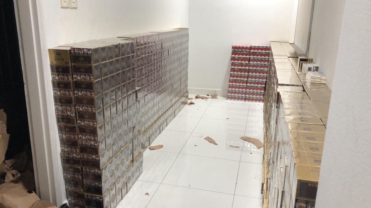 20210119_man_arr_for_dealing_with_duty-unpaid_cigarettes_3