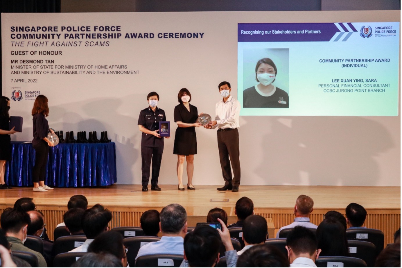 20220407_ 75_indvdls_n_45_org_prsntd_with_comm_prtnrshp_awrds_fr_their_vigilance_in_scam_intrvntion6
