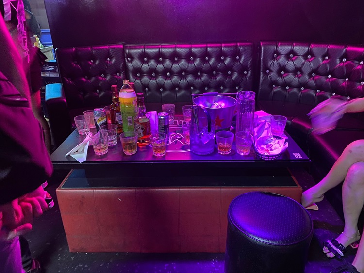 20220429_27_persons_inv_and_406_public_ent_outlets_checked_during_island-wide_enf_op_3