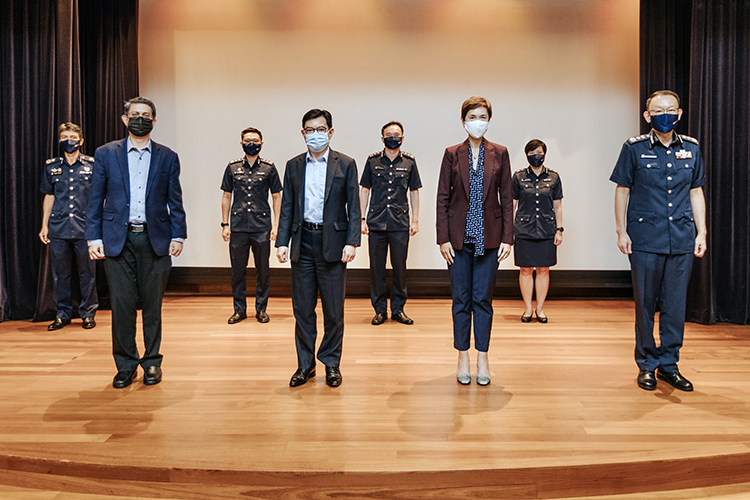 Police Life 052021 The Singapore Police Bicentennial 2020 Medal 02