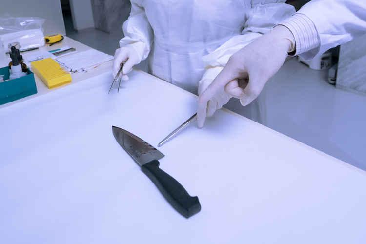 Police Life 06202203 In the Lab DNA 01