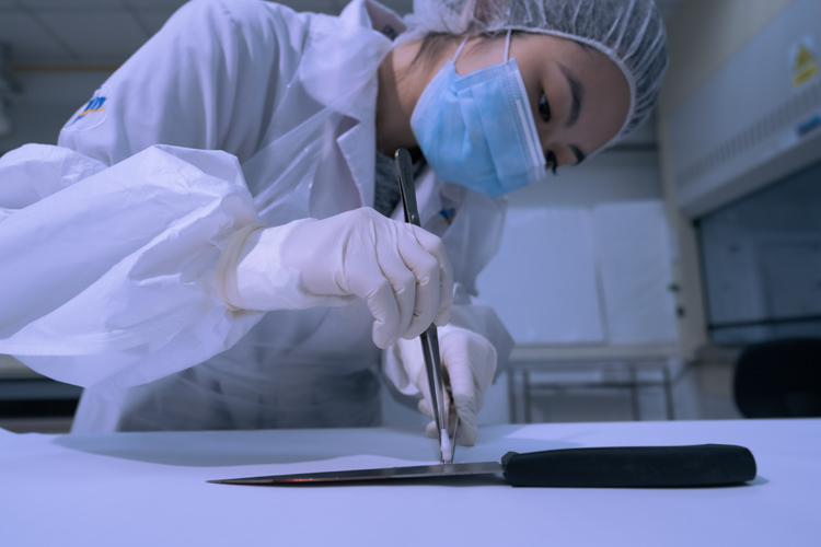 Police Life 06202203 In the Lab DNA 02