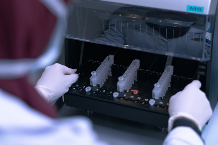 Police Life 06202203 In the Lab DNA 05