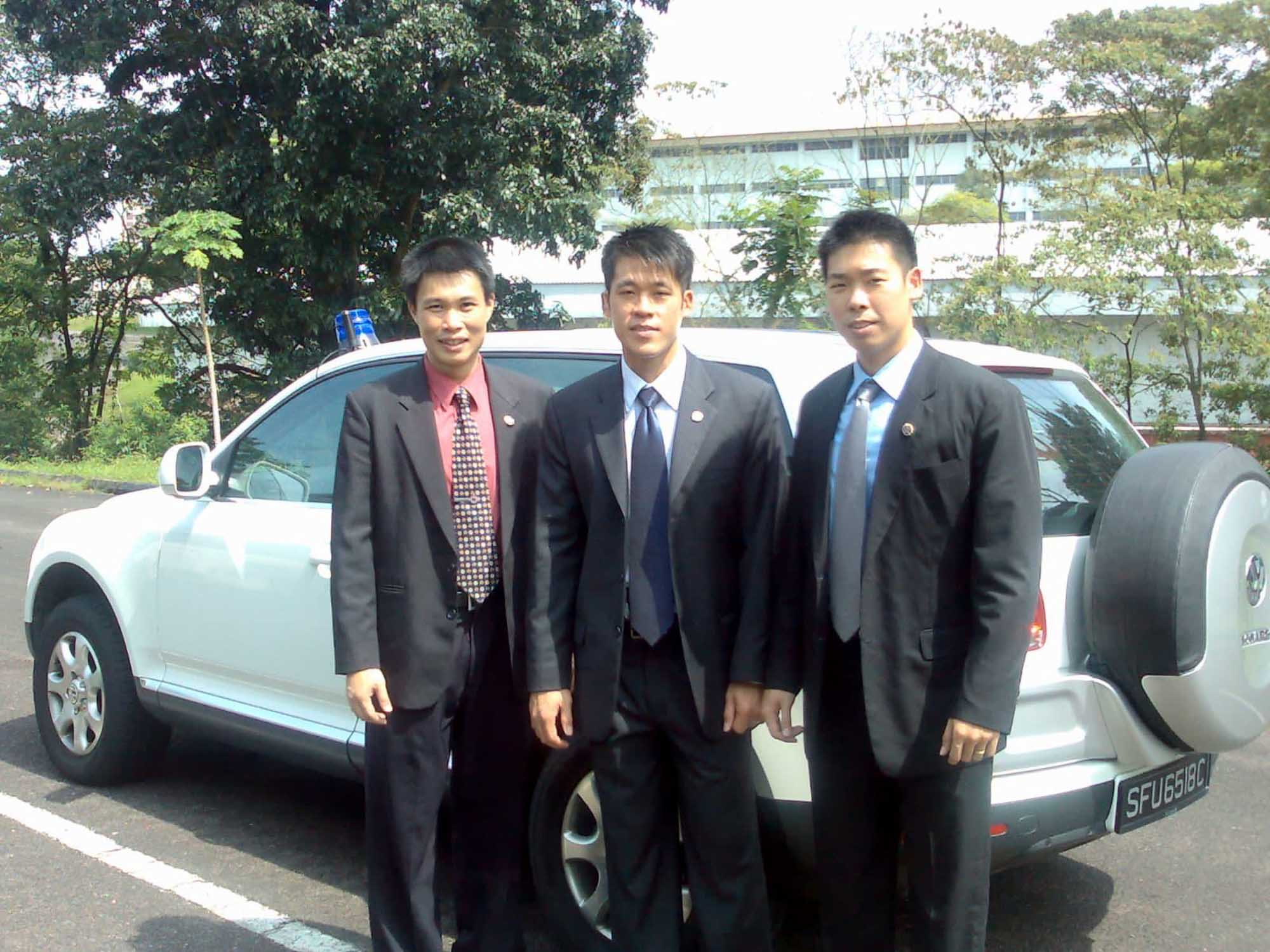 A young DSP young DSP Leong (middle) with his SecCom colleagues back in 2004.