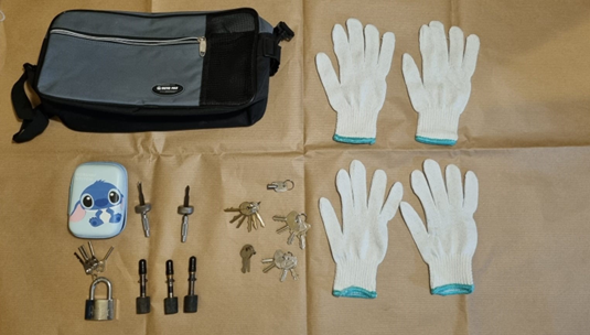 20230302_two_arr_for_housebreaking_and_theft_1