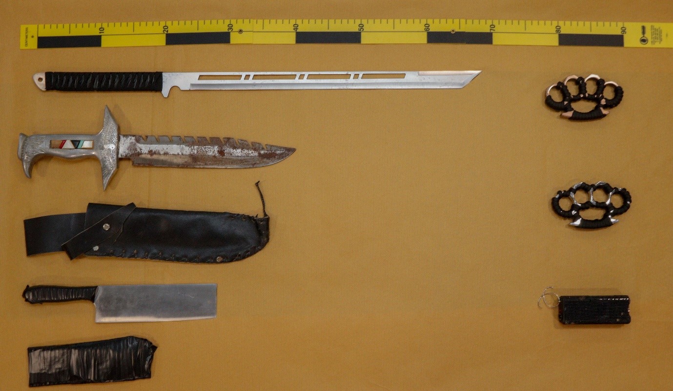 20231030_man_arrested_for_allegedly_attacking_and_injuring_police_officers_with_stun_device_1