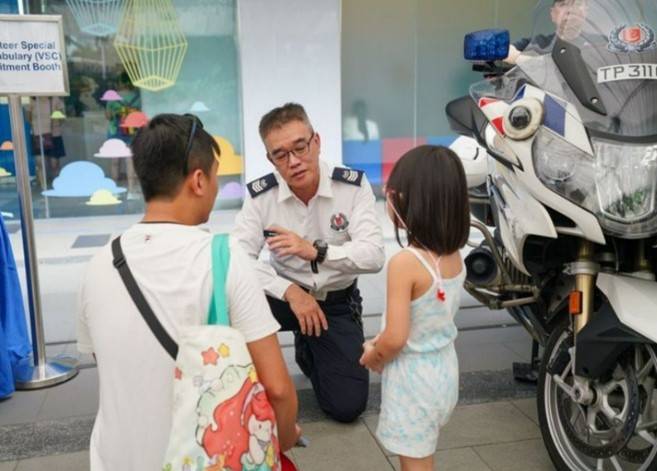 20241211_central_police_division_community_roadshow_on_7_december_2024_4