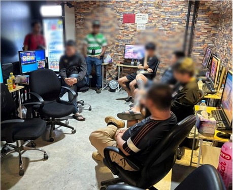 20241221_over_1870_hauled_up_for_investigations_in_island_wide_multi_agency_enforcement_blitz_4