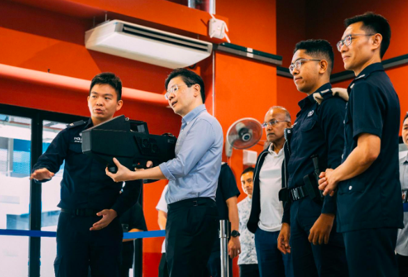 20250404_prime_ministers_visit_to_punggol_neighbourhood_police_centre_and_fire_station_3