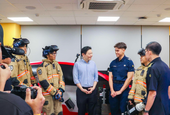 20250404_prime_ministers_visit_to_punggol_neighbourhood_police_centre_and_fire_station_7