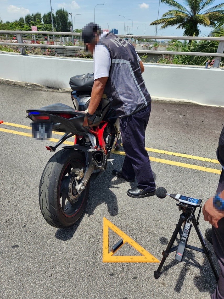 20250420_multi_agency_enforcement_operation_against_errant_motorcyclists_5