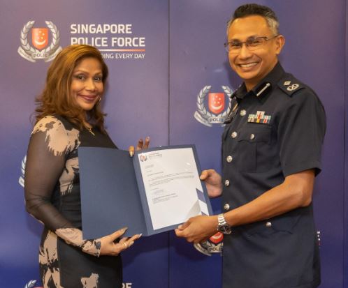 20250108_twelve_members_of_the_public_presented_with_public_spiritedness_award_5