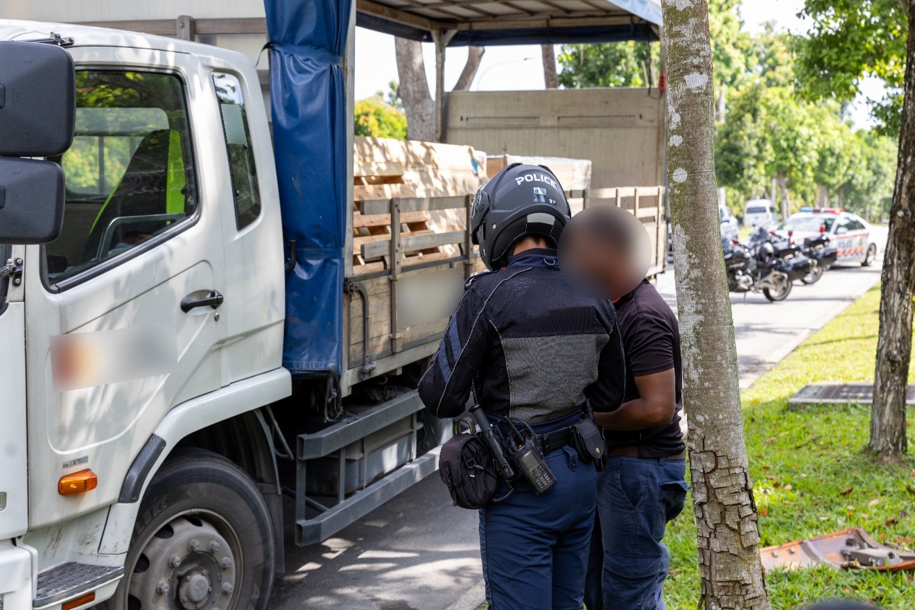 20250611_enforcement_operation_against_errant_lorry_drivers_2