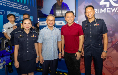 20251129_police_community_roadshow_2025_at_the_open_field_beside_causeway_point_2