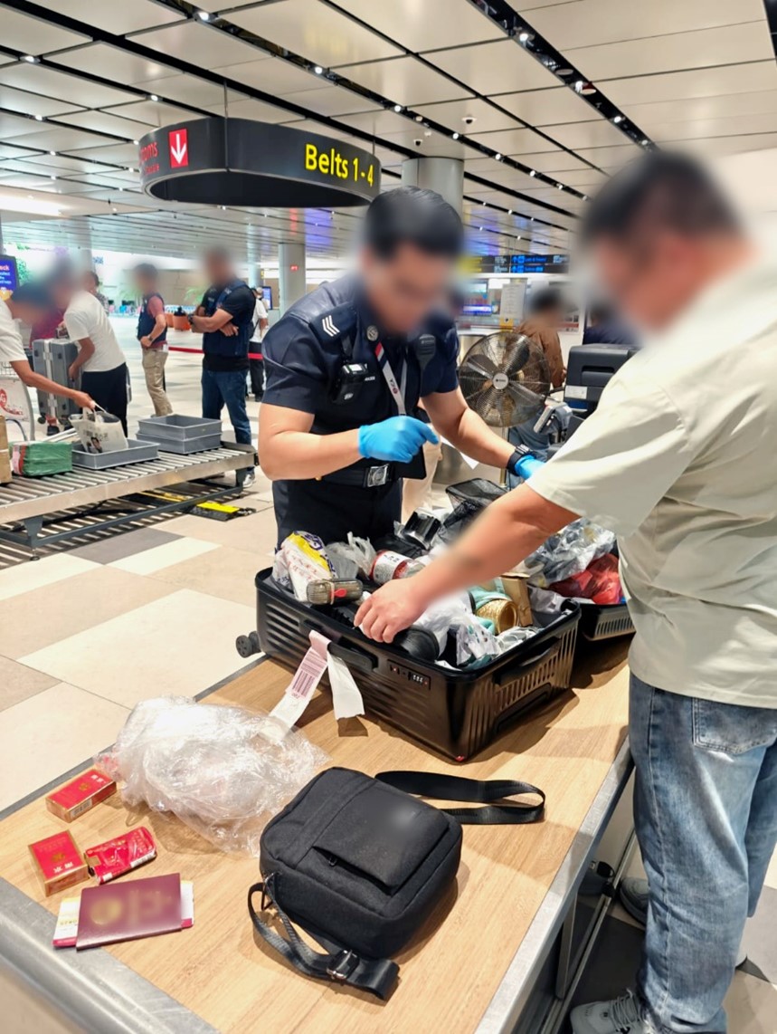 20251018_multi_agency_enforcement_operations_at_checkpoints_8
