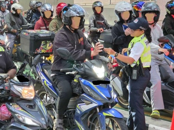 20251024_multiagency_enforcement_operation_against_errant_motorcyclists_1