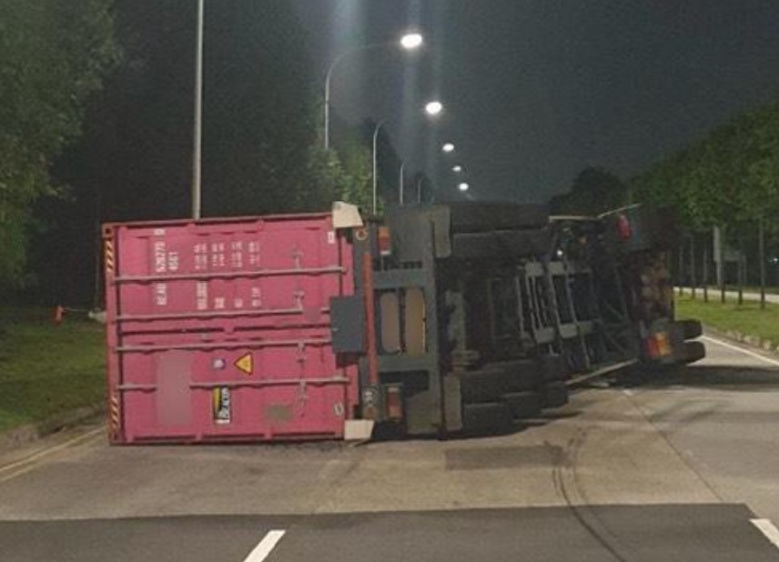 20260210_five_heavy_vehicle_drivers_to_be_charged_for_driving_without_due_care_and_attention_1