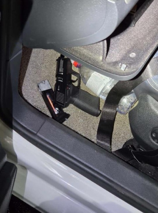 20260114_five_arrested_for_multiple_offences_after_a_police_raid_3