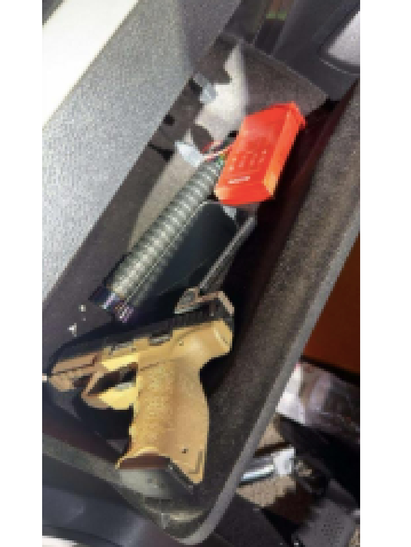 20260114_five_arrested_for_multiple_offences_after_a_police_raid_teaser