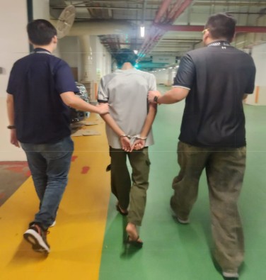 Investigating the person suspected of being involved in the registration of 20260123_52_sim_cards_1