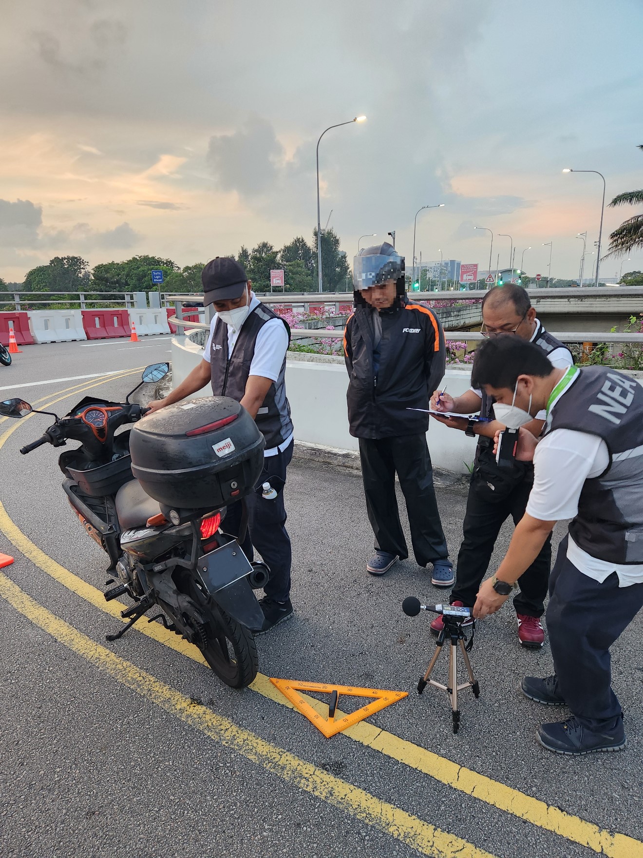 20260521_multi_agency_enforcement_operation_against_errant_motorcyclists_5