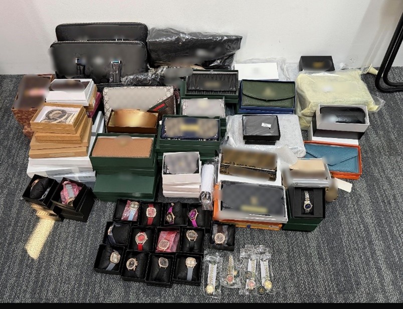 20260521_two_women_arrested_for_online_sale_of_counterfeit_goods_1