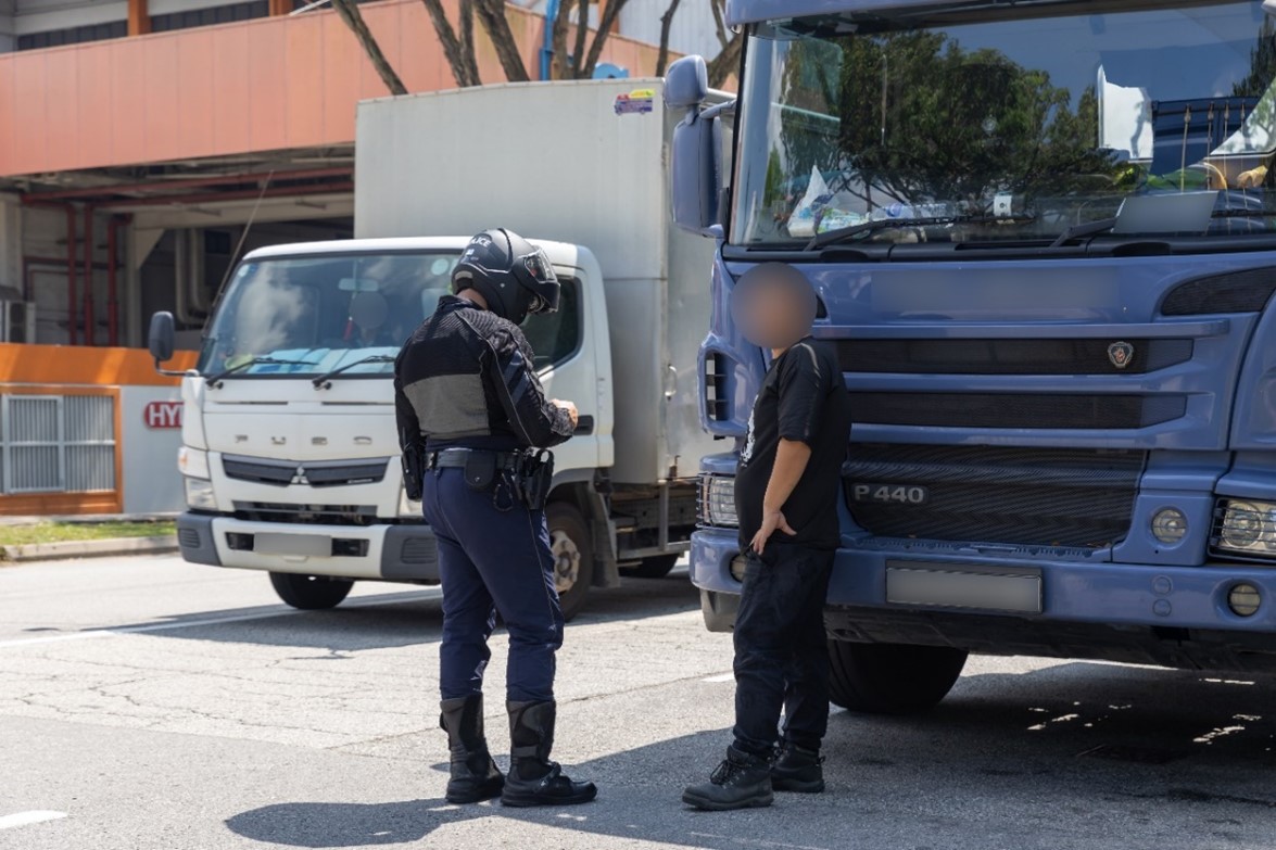 20250509_three_day_island_wide_enforcement_blitz_against_errant_heavy_vehicle_drivers_3