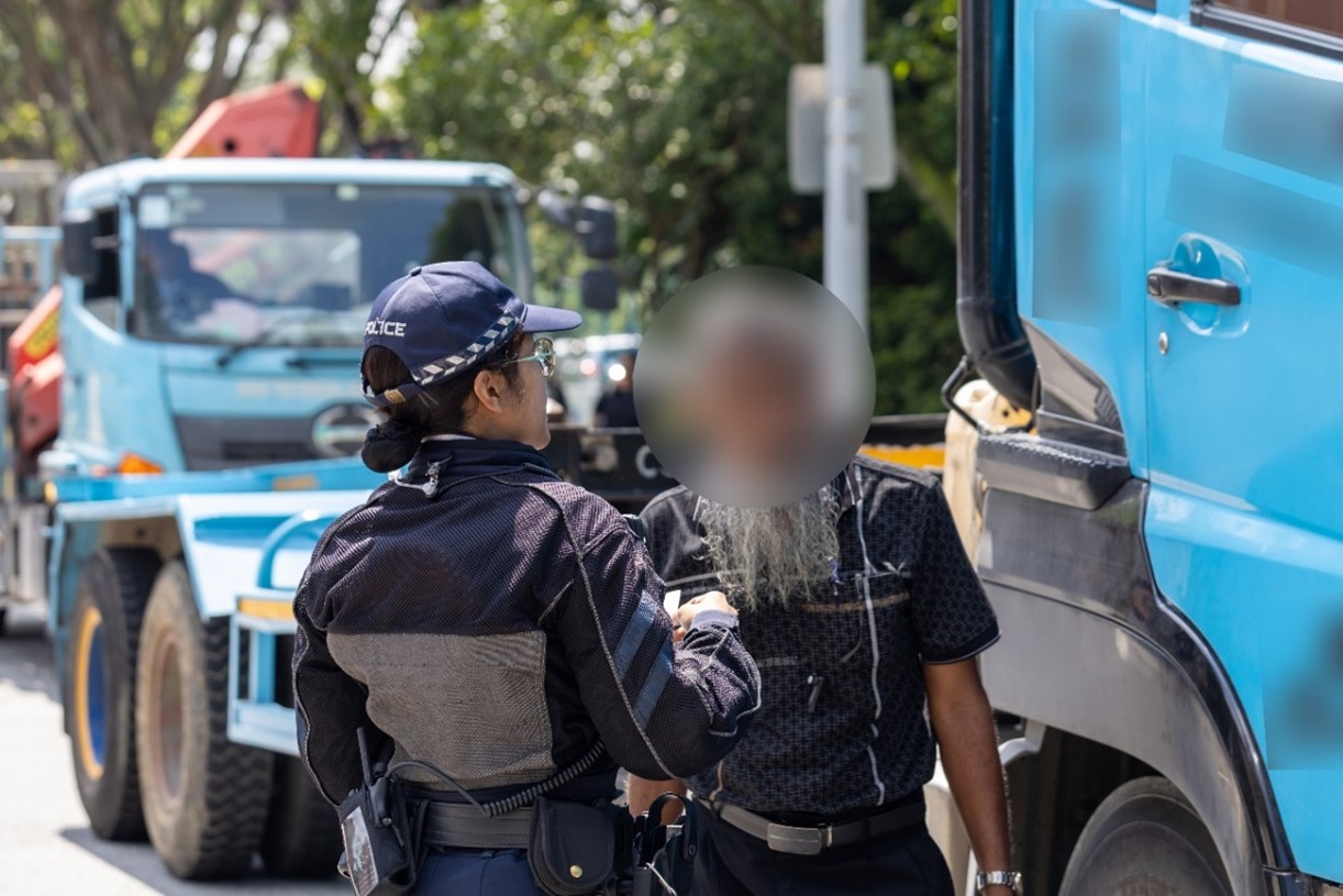 20250509_three_day_island_wide_enforcement_blitz_against_errant_heavy_vehicle_drivers_4