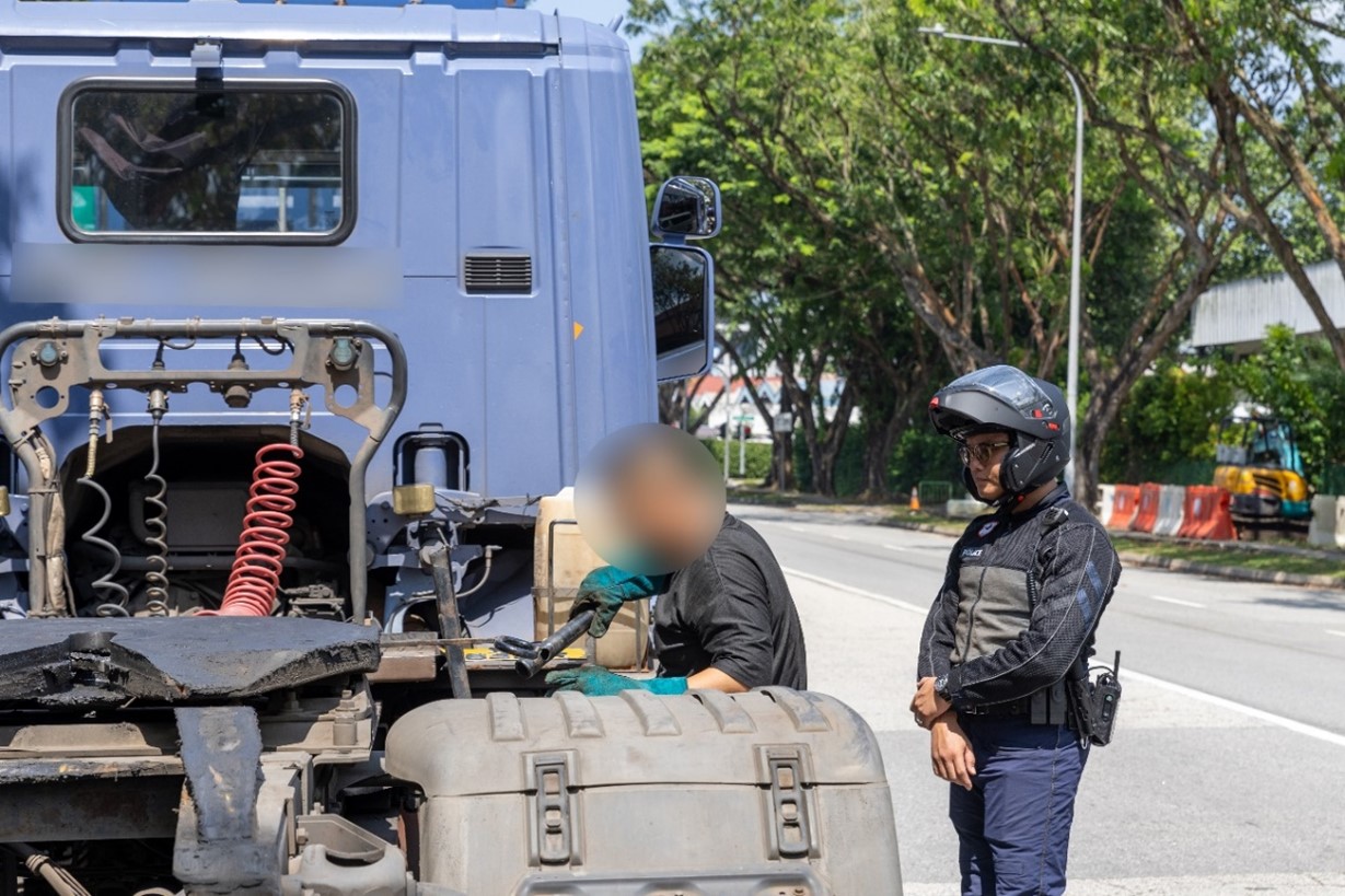 20250509_three_day_island_wide_enforcement_blitz_against_errant_heavy_vehicle_drivers_5