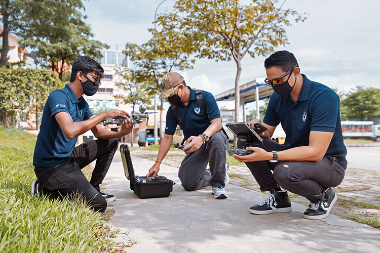 Police Life 042020 Supporting Covid-19 Operations with Patrol Robots and Drones 04