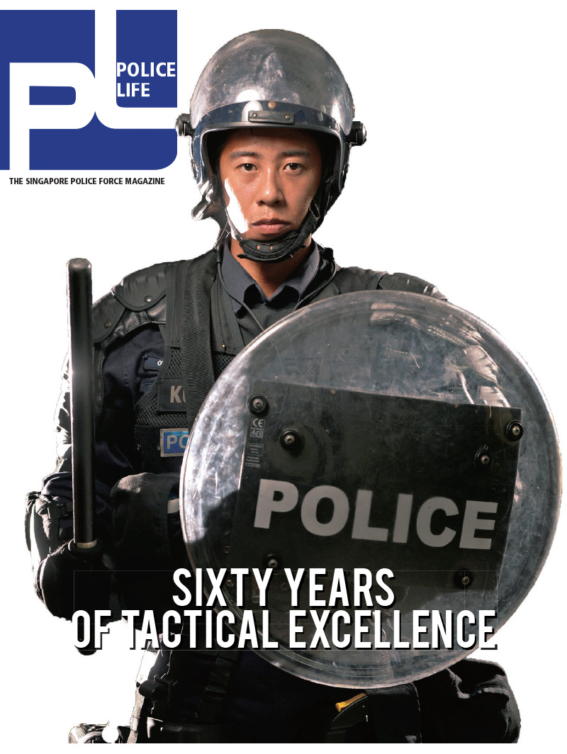 Police Life Magazine October 2013