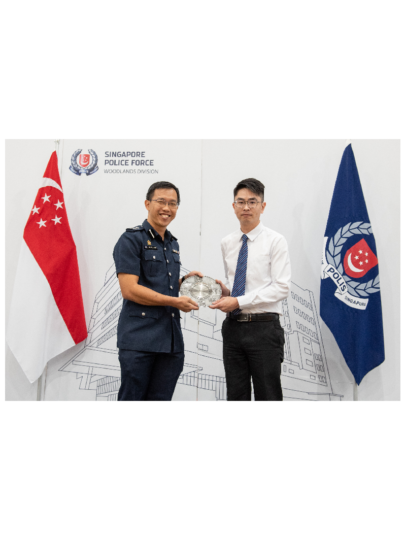 Staff Of Moneymax Presented With Community Partnership Award At Woodlands Police Division